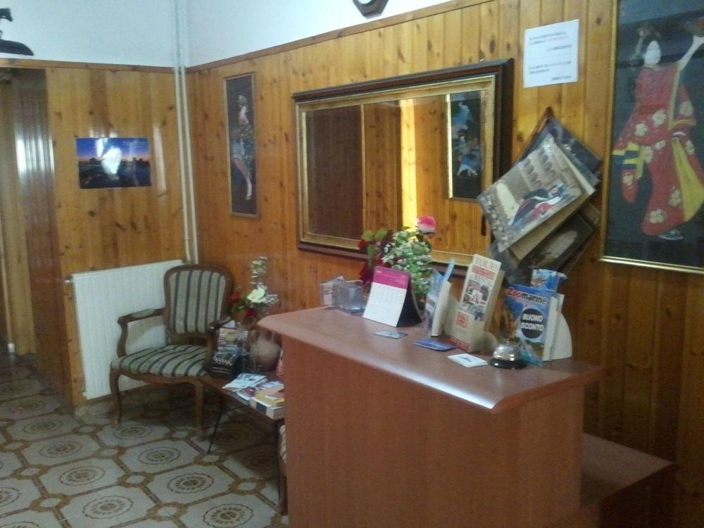 Hotel Cathrine Roma Exterior foto