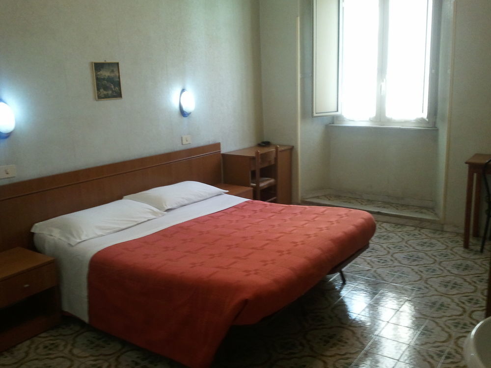Hotel Cathrine Roma Exterior foto