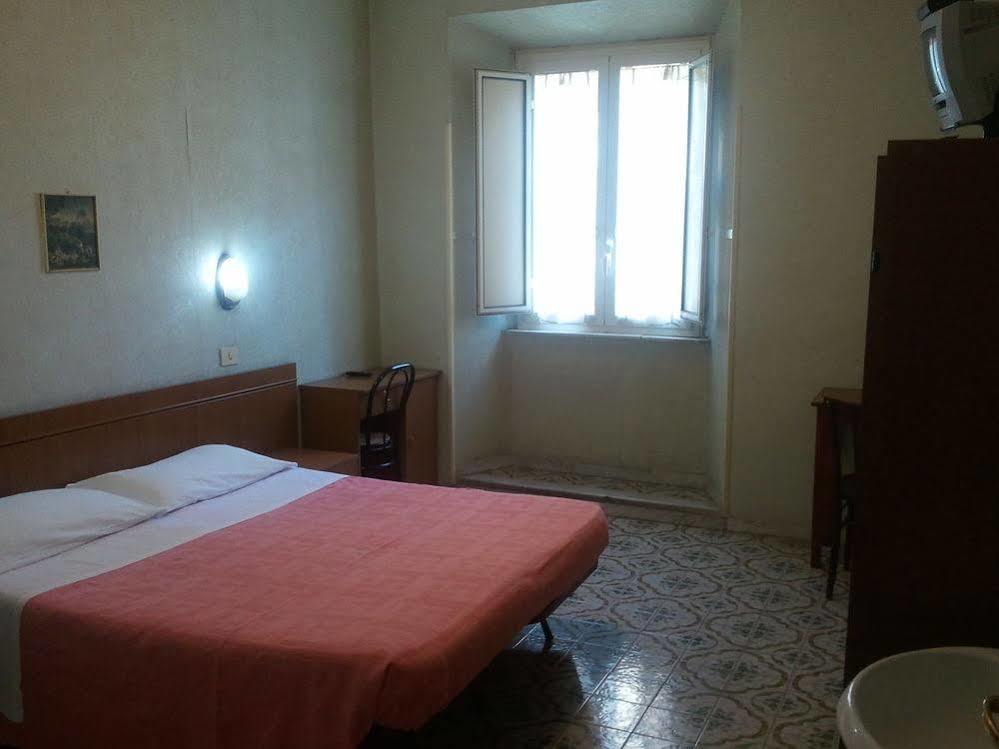 Hotel Cathrine Roma Exterior foto